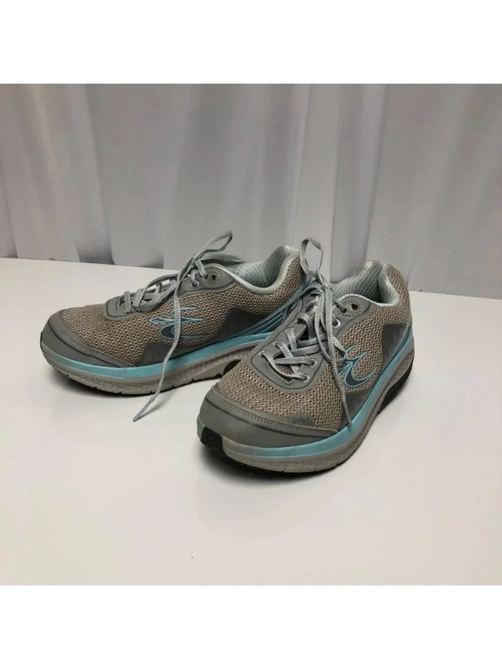 GDefy Gravity Defyer Mighty Walk Athletic Shoes Womens Size 8 Gray Aqua Sneaker